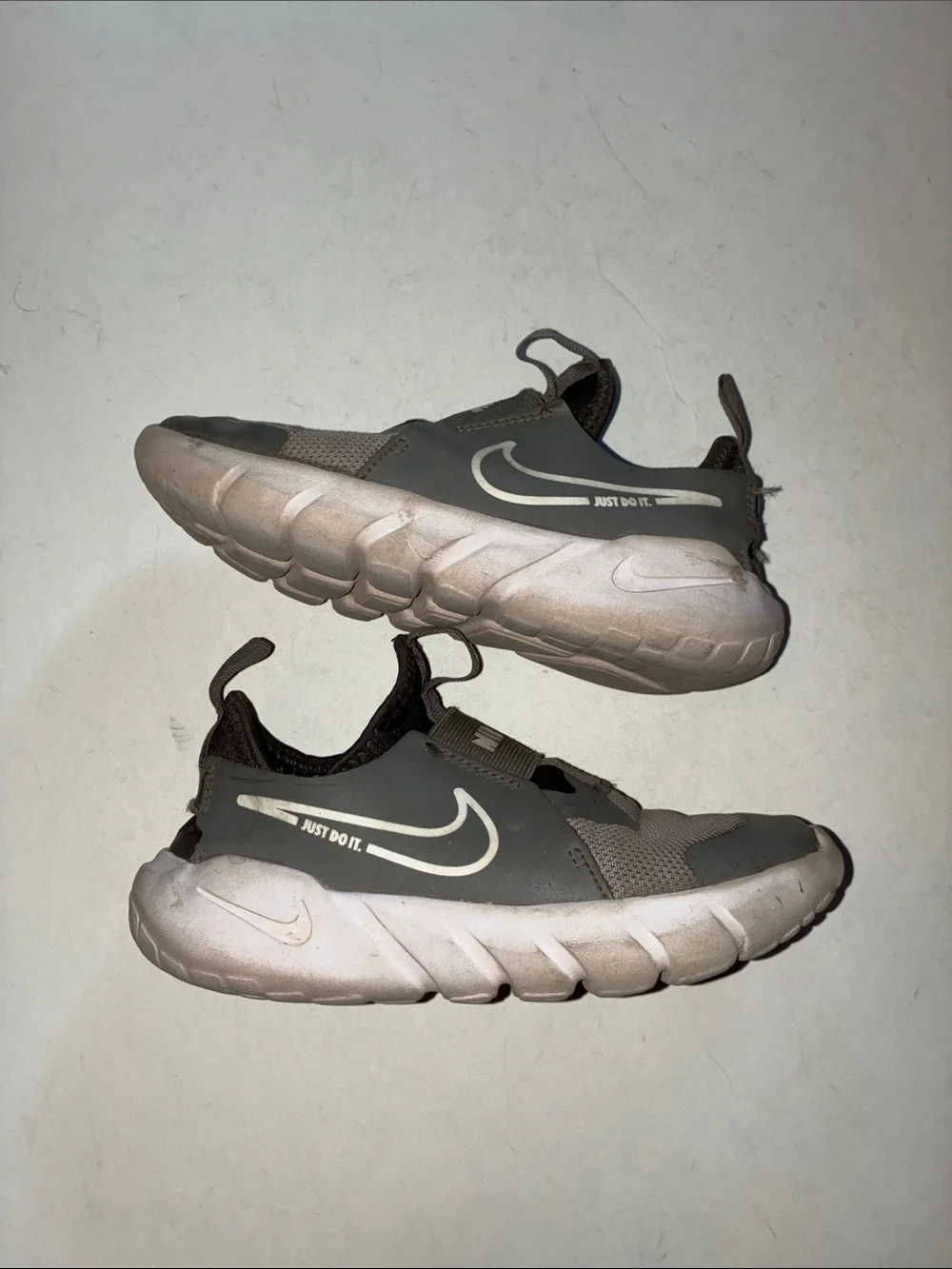 Nike Kids Flex Runner Sneakers 1 Y
